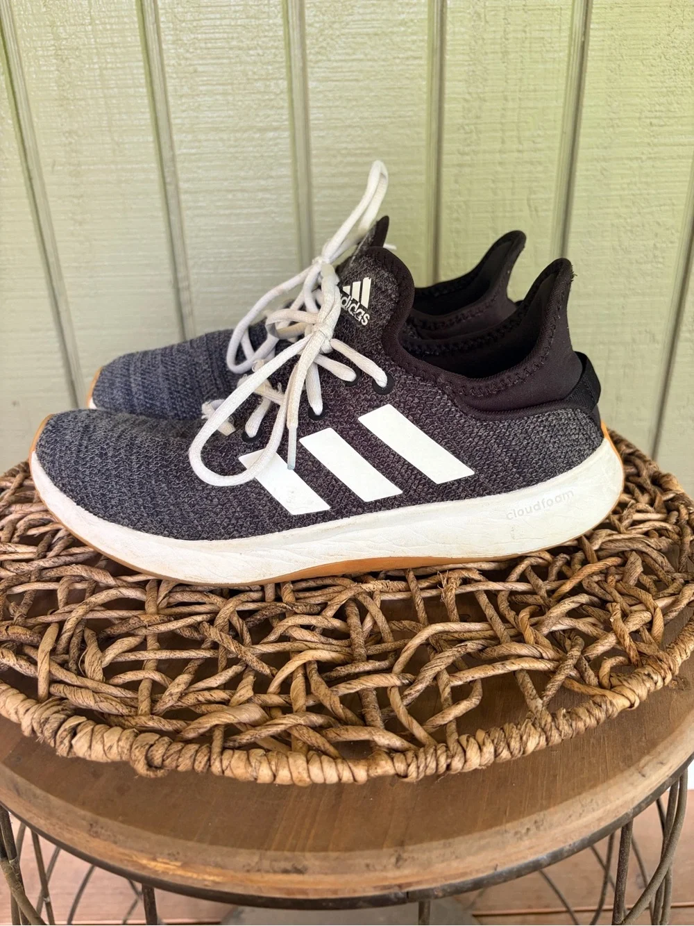 adidas Cloudfoam Pure Womens Sneaker Black/White Sz 7.5
